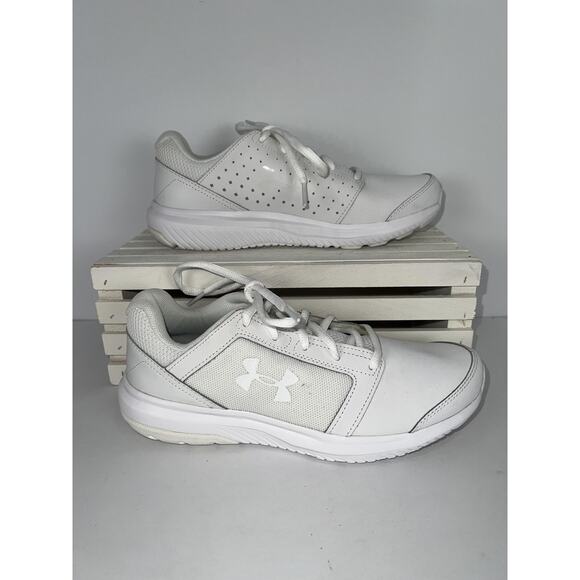 Under Armour Shoes Mens Size 5.5Y Athletic Running Mesh 3021813-100 Sneakers - Picture 1 of 6
